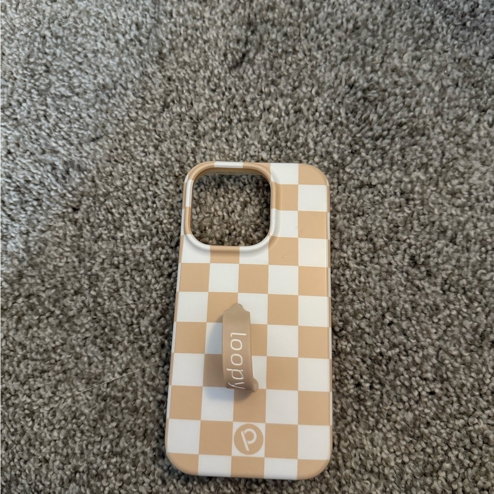 Loopy Case Beige and White Checkered Phone Cover